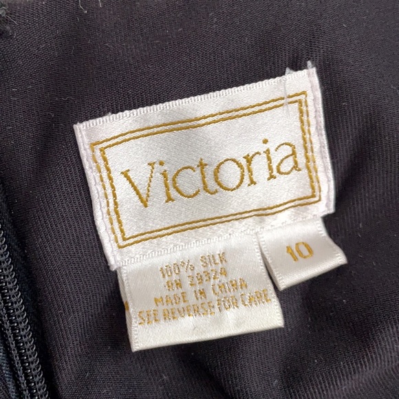 Victoria Royal Ltd Silk Maxi Tiered Dress - Picture 14 of 16